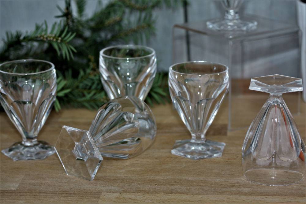 Série de 6 verres à vin en cristal Saint Louis modèle Poincaré, St Louis crystal wine glasses