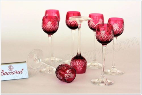 Série de 8 verres à liqueur en cristal de Baccarat taille 9254 signés