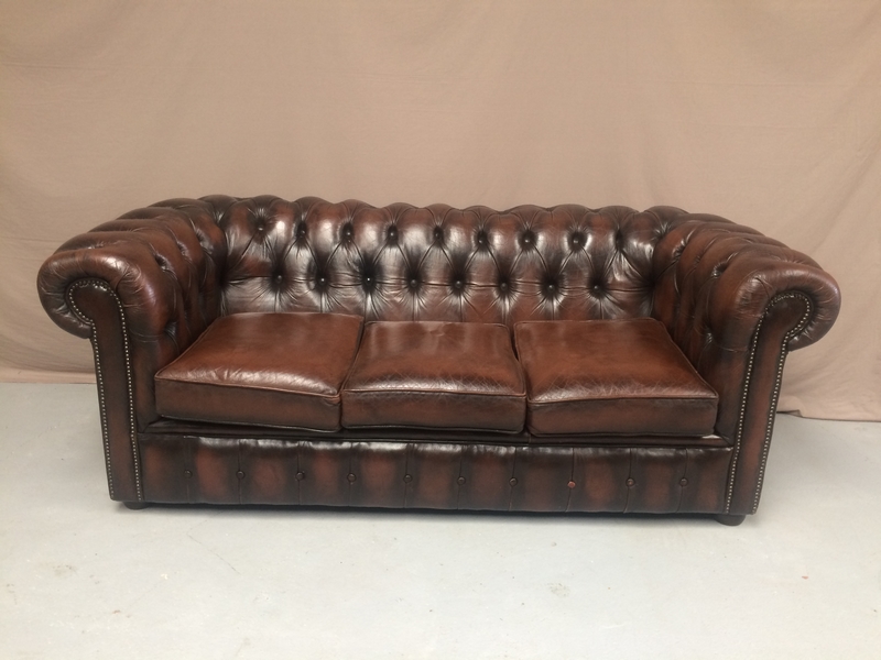 acheter canapé chesterfield-achat canape chesterfield-vends canape chesterfield-vente de canapes chesterfield-trouver canape chesterfield